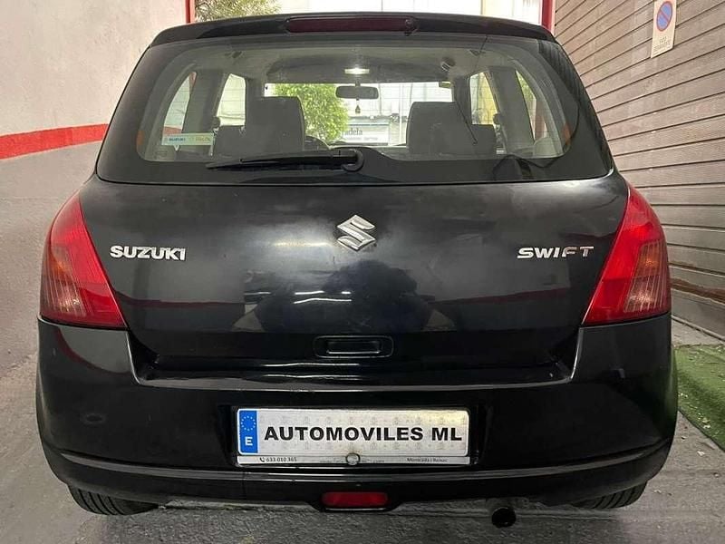 Usado Suzuki Swift GL 69 CV (50 kW) 2006 Negro Utilitario