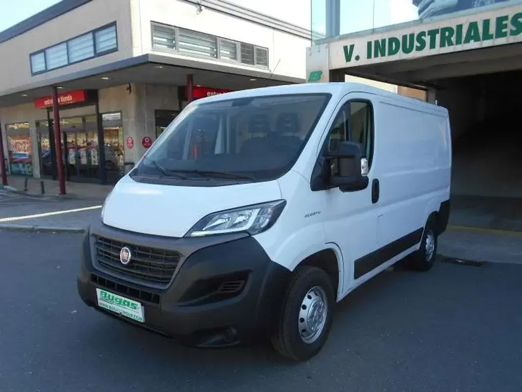 Usado Fiat Ducato 140 CV (102 kW) 2020 Blanco Van