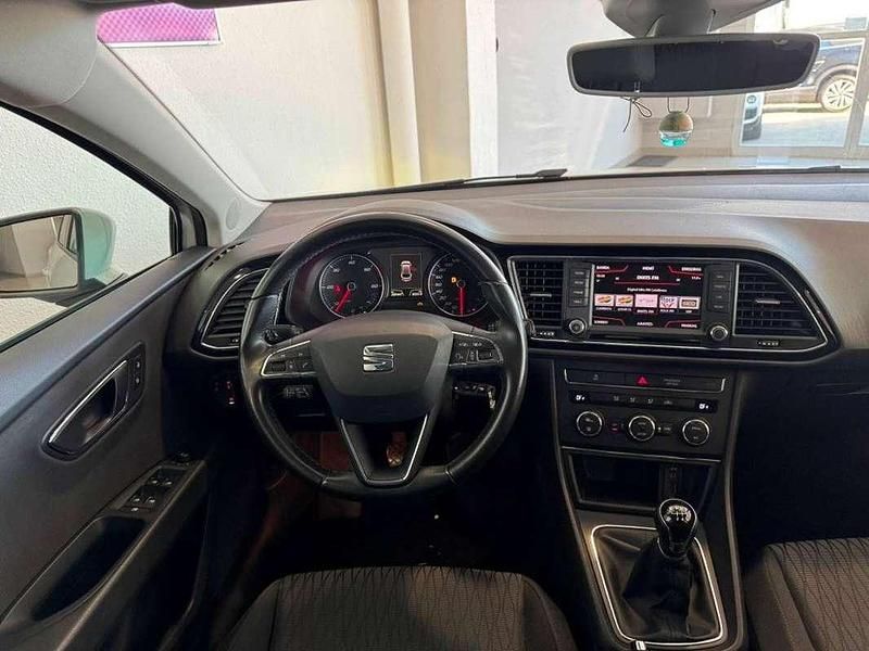 Usado Seat Leon ST Ecomotive 110 CV (80 kW) 2017 Blanco Familiar