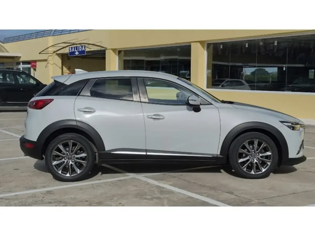 Usado Mazda CX-3 Luxury 120 CV (88 kW) 2017 Blanco SUV
