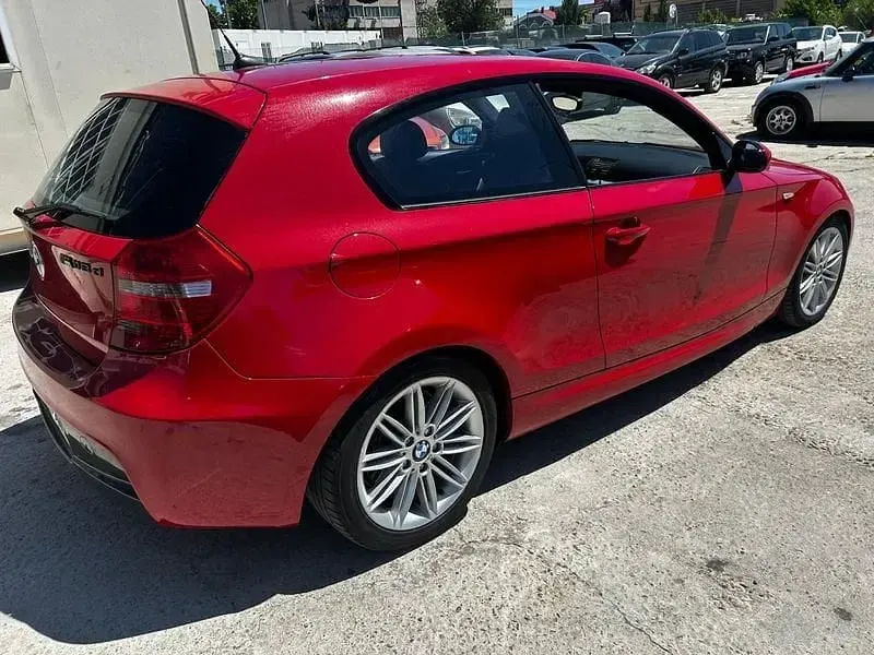 Usado BMW 118 143 CV (105 kW) 2008 Rojo Utilitario