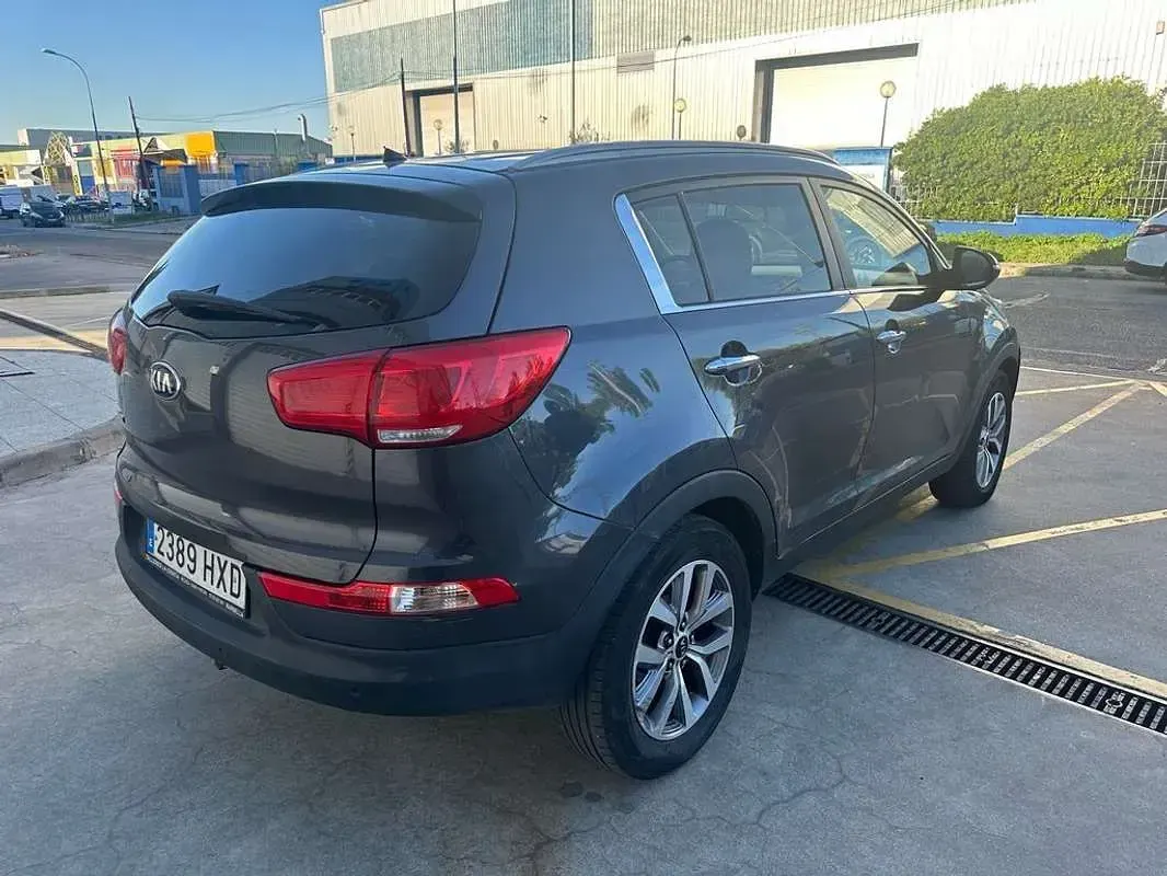 Usado Kia Sportage 114 CV (83 kW) 2014 Gris SUV