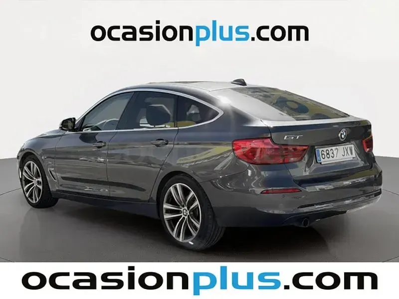 Usado BMW 318 150 CV (110 kW) 2017 Gris / plata Berlina