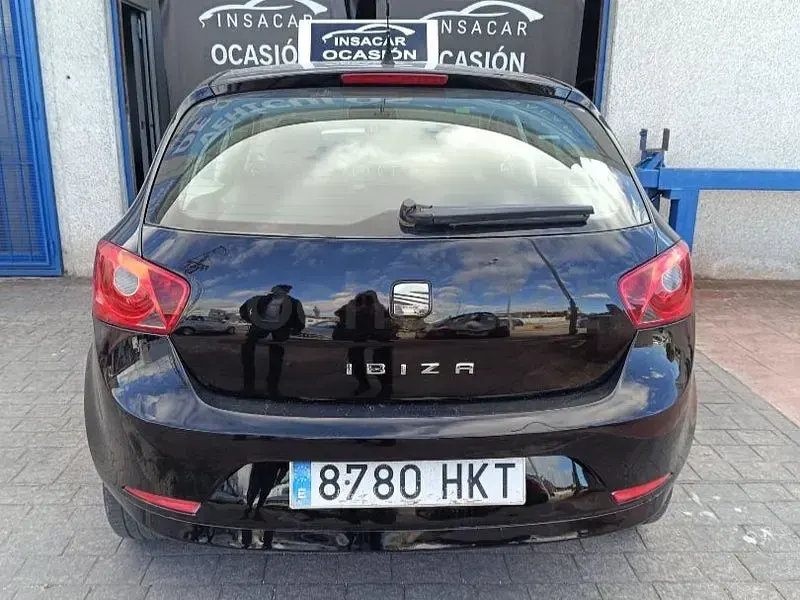 Usado Seat Ibiza Reference 85 CV (62 kW) 2012 Negro Berlina