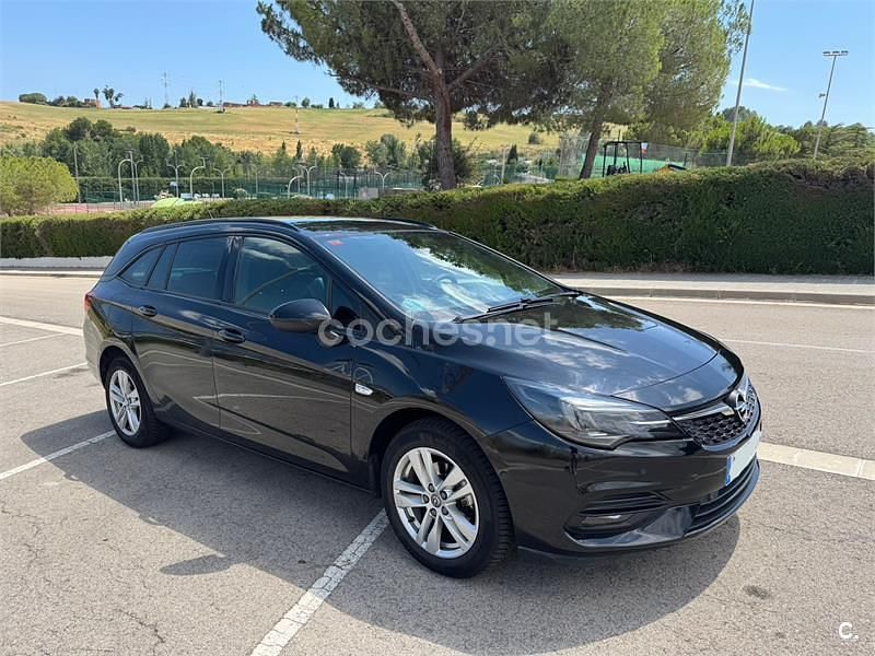 Negro Usado 2020 Opel Astra Business Elegance Familiar | 9900 € (Precio justo) - Imagen 1/4