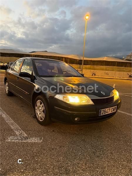 Usado Renault Laguna II Dynamique 120 CV (88 kW) 2003 Negro Berlina