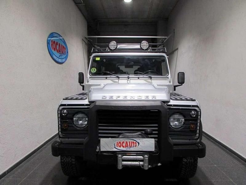 Usado Land Rover Defender SE 122 CV (89 kW) 2014 Gris / plata SUV