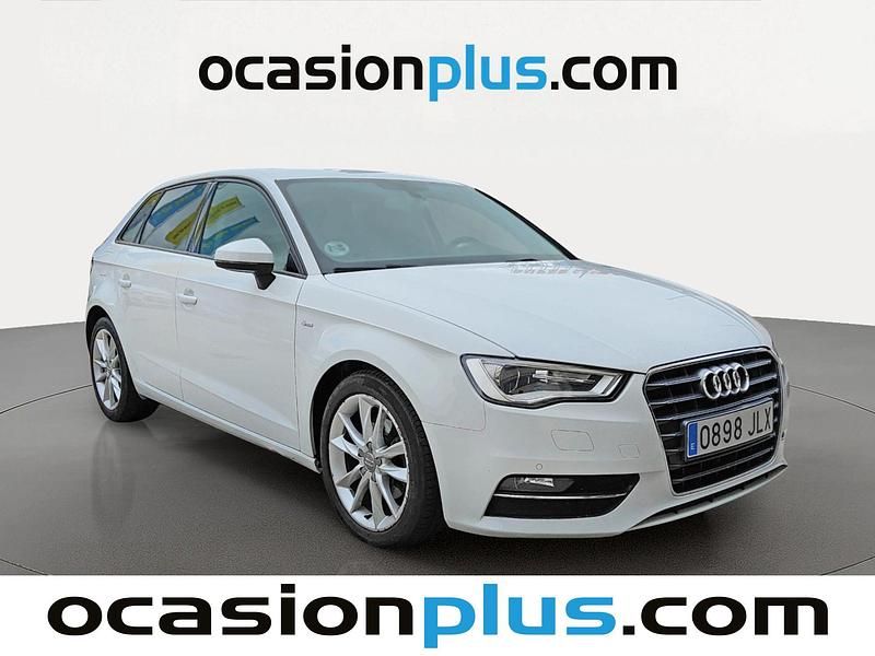 Usado Audi A3 Sportback Ambition 150 CV (110 kW) 2013 Blanco Utilitario
