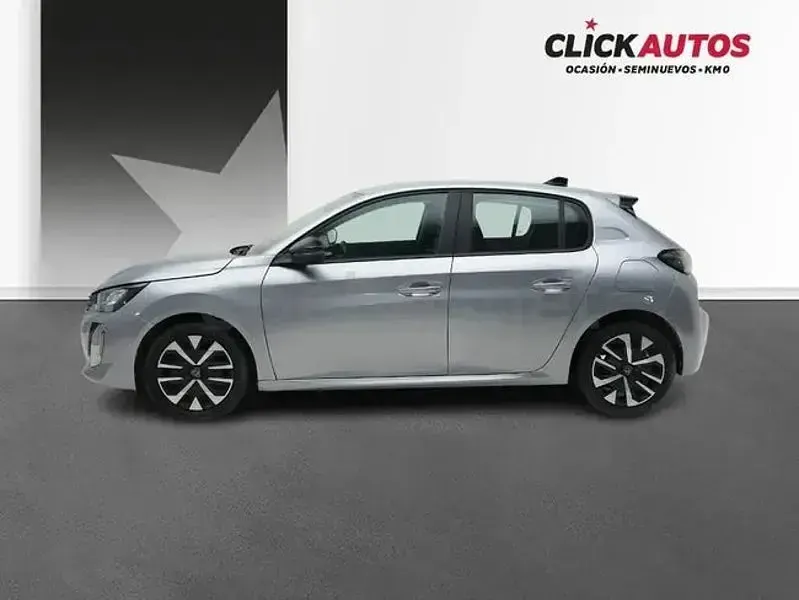 Usado Peugeot 208 Active 100 CV (73 kW) 2024 Gris / plata Utilitario