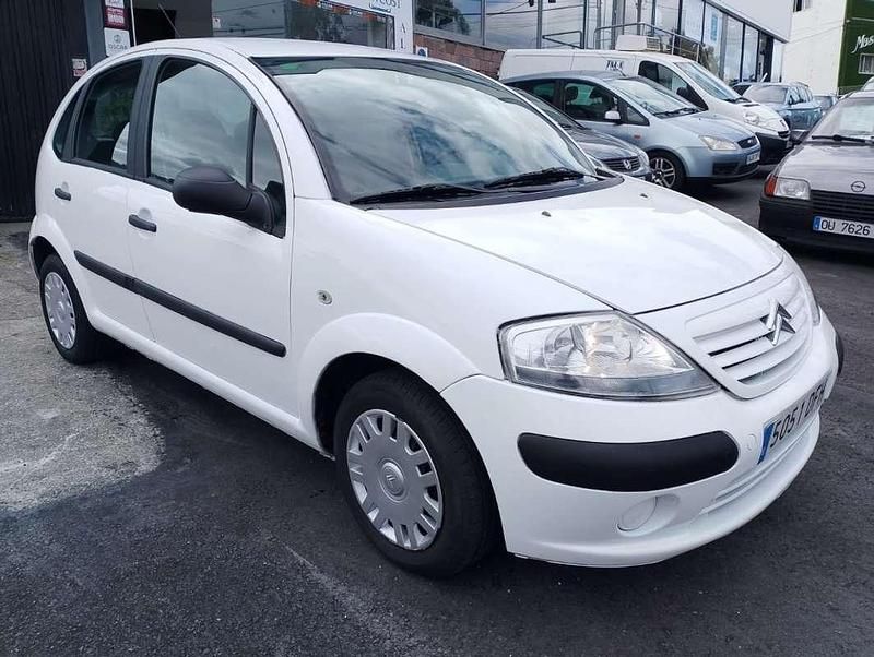 Blanco Usado 2005 Citroën C3 Exclusive Utilitario | 2500 € (Precio justo) - Imagen 1/4