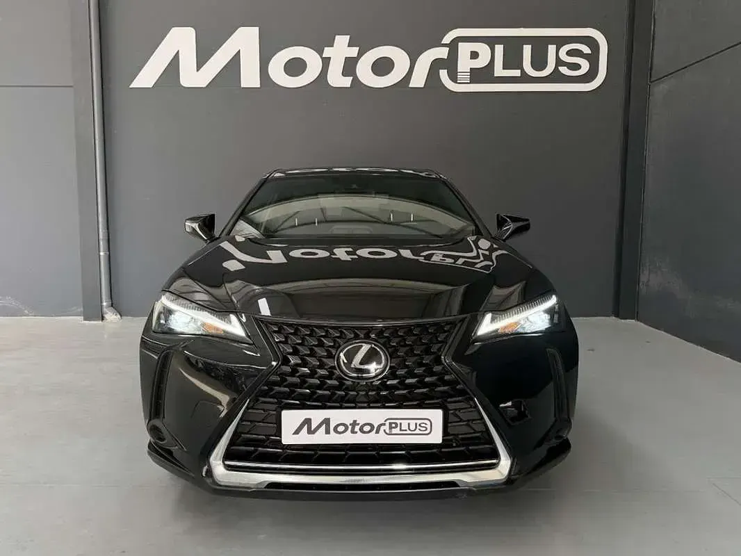 Usado Lexus UX 250h Business Edition 184 CV (135 kW) 2022 Negro SUV