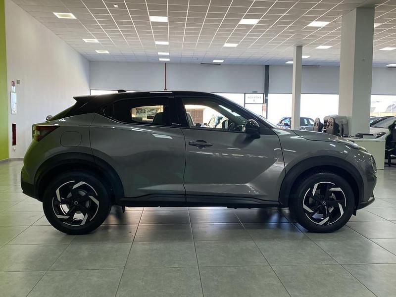 Usado Nissan Juke Acenta 114 CV (83 kW) 2024 Gris SUV