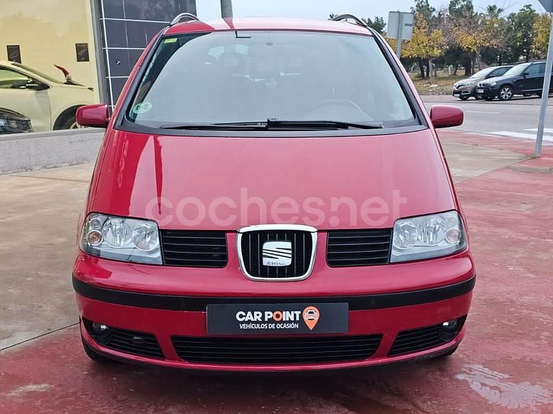 Usado Seat Alhambra Reference 115 CV (84 kW) 2007 Granate Monovolumen