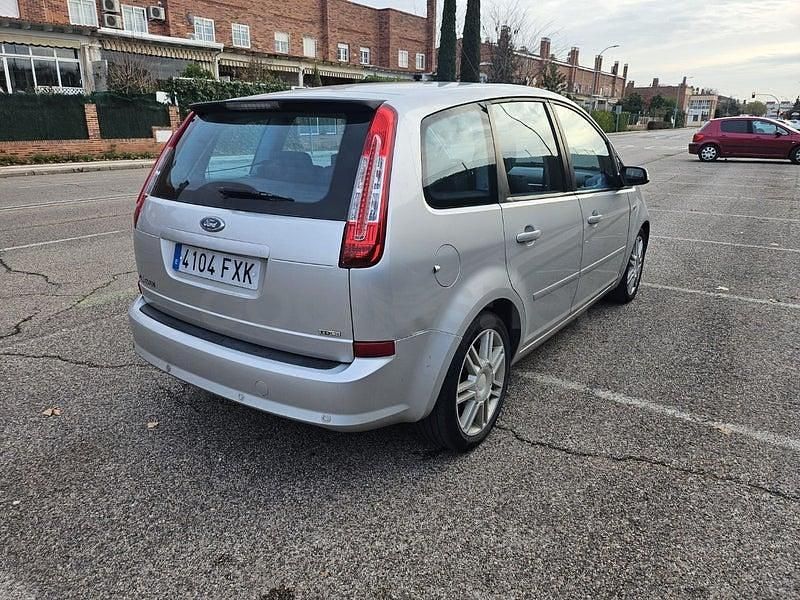 Usado Ford C-MAX Titanium 136 CV (100 kW) 2007 Gris / plata Monovolumen