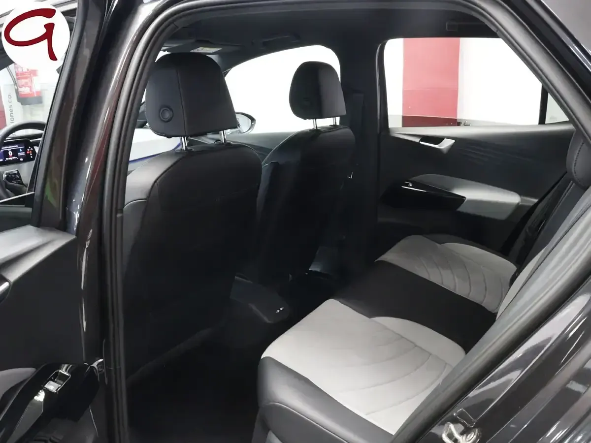 Usado VW ID.3 Pro 150 kW (204 CV) 2024 Gris Utilitario