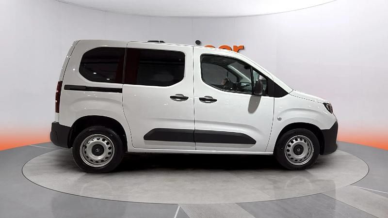 Usado Citroën Berlingo 102 CV (75 kW) 2024 Blanco Monovolumen
