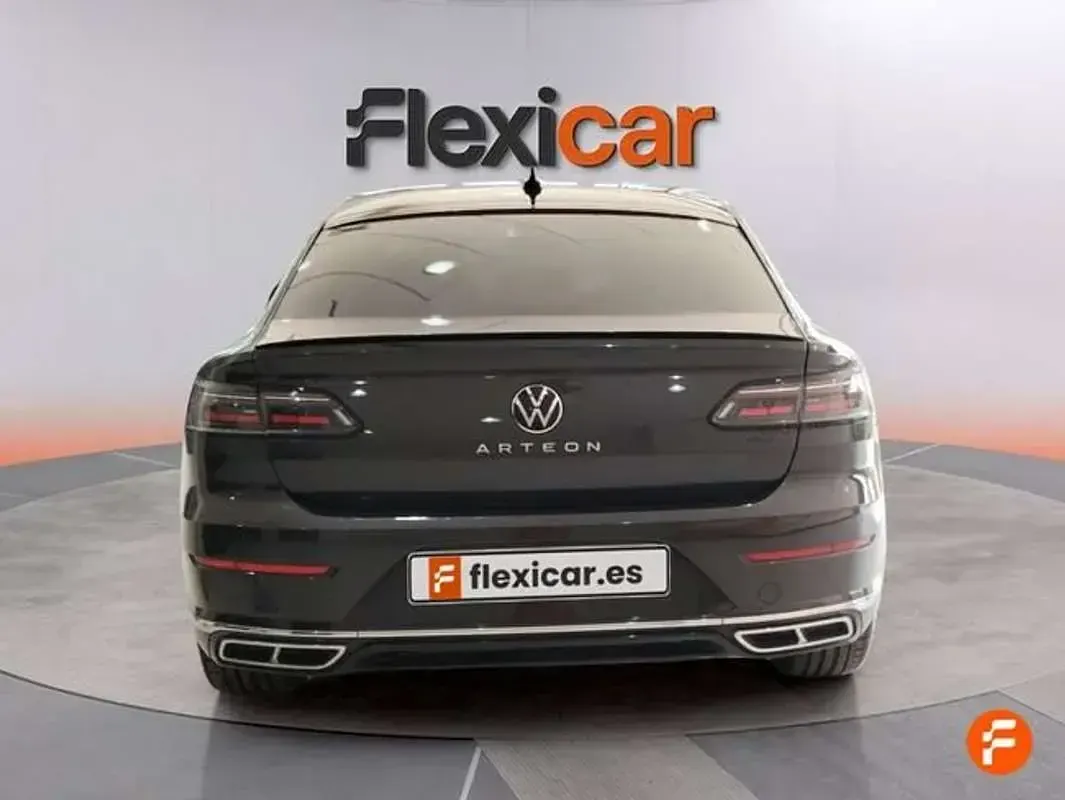Usado VW Arteon R-line 150 CV (110 kW) 2023 Gris Coupe