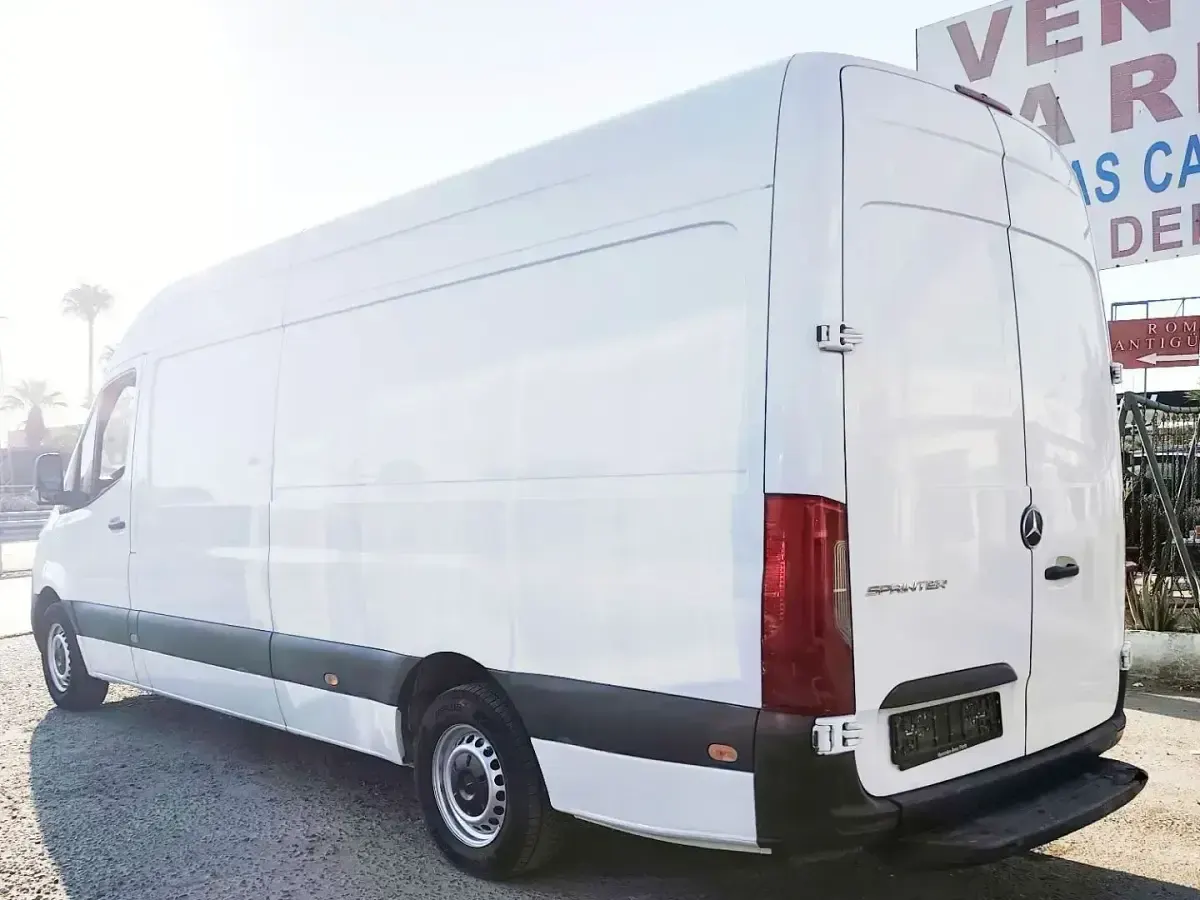 Usado Mercedes Sprinter 150 CV (110 kW) 2022 Blanco Van
