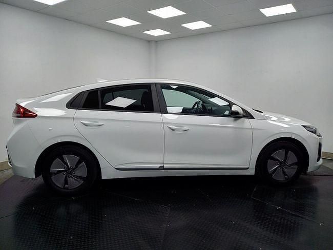 Usado Hyundai Ioniq 141 CV (103 kW) 2021 Blanco Utilitario