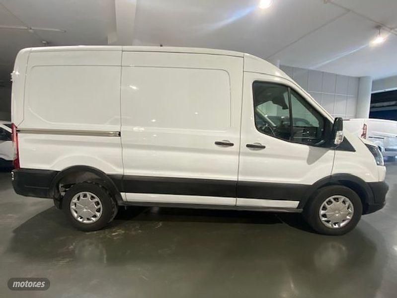 Usado Ford Transit Trend 130 CV (95 kW) 2022 Blanco Van