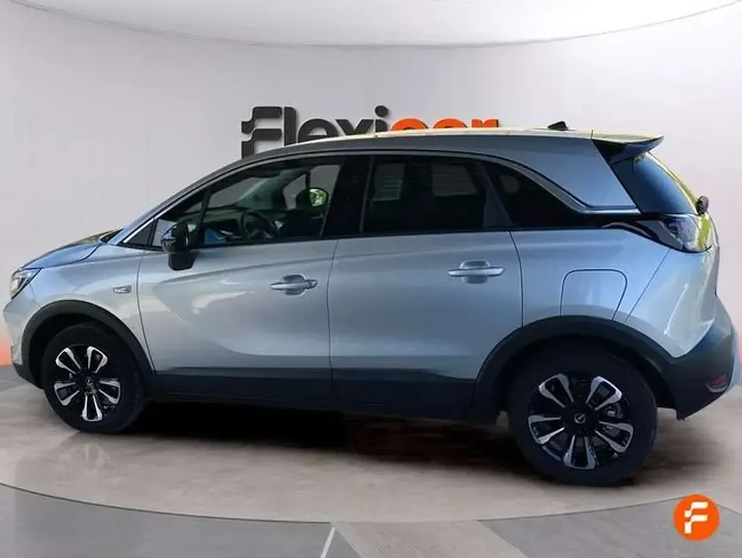 Usado Opel Crossland Elegance 110 CV (80 kW) 2024 Gris SUV
