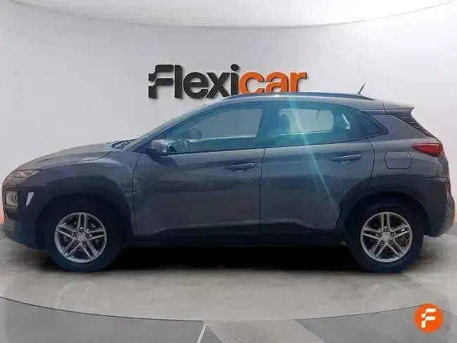 Usado Hyundai Kona 120 CV (88 kW) 2020 Gris SUV