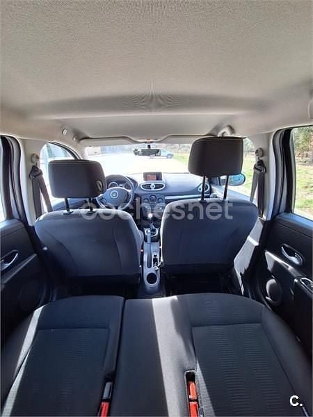 Usado Renault Clio II 100 CV (73 kW) 2009 Gris / plata Berlina