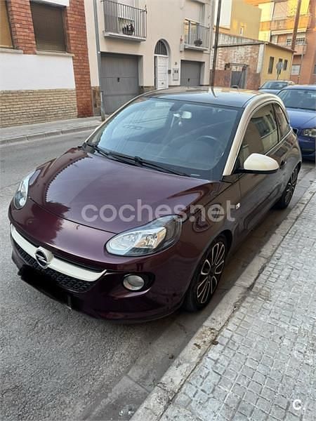 Usado Opel Adam Glam 87 CV (63 kW) 2017 Granate Utilitario