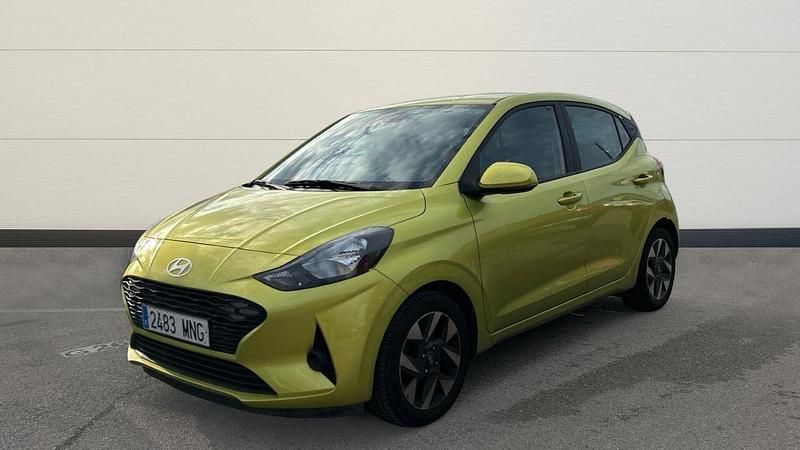 Usado Hyundai i10 67 CV (49 kW) 2024 Verde Utilitario
