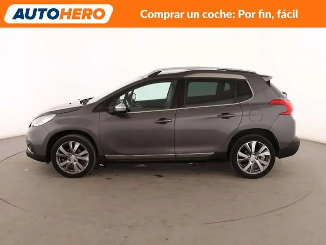 Usado Peugeot 2008 Allure 99 CV (72 kW) 2015 Gris SUV