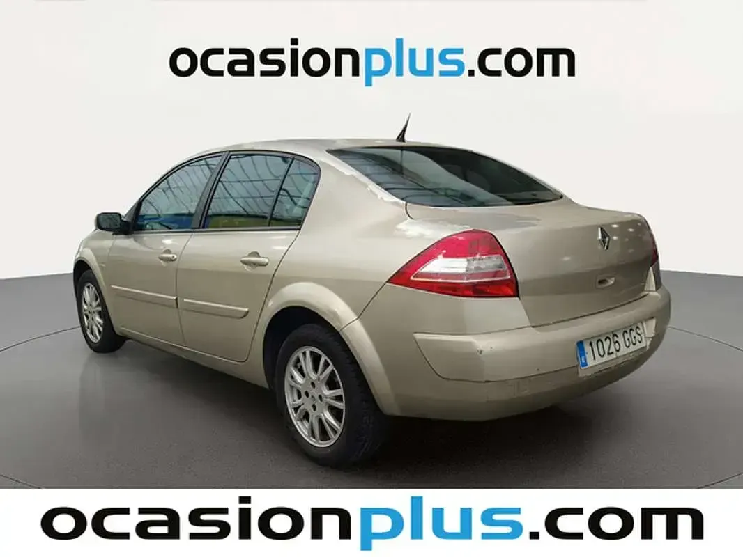 Usado Renault Mégane 106 CV (77 kW) 2008 Beige Berlina