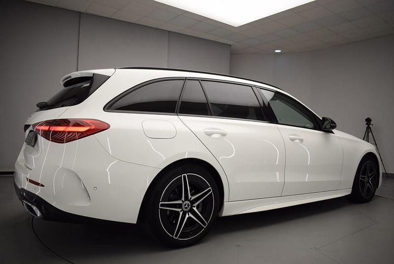 Usado Mercedes C220 200 CV (147 kW) 2022 Blanco Familiar