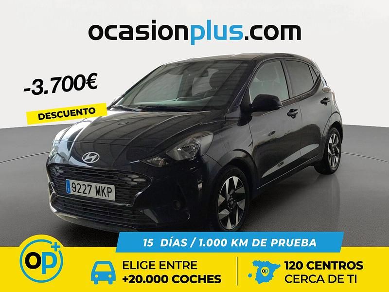 Gris / plata Usado 2023 Hyundai i10 Utilitario | 12.650 € (Precio justo) - Imagen 1/4