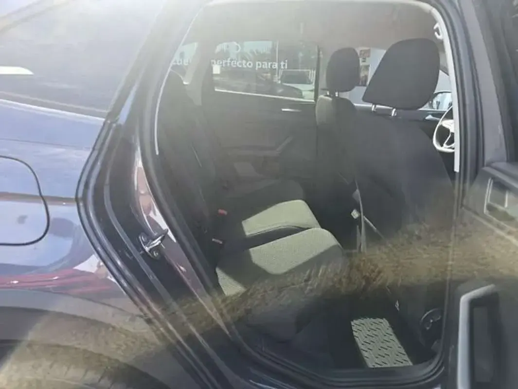 Usado VW Taigo 116 CV (85 kW) 2025 Gris SUV