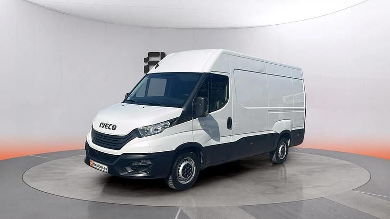 Usado Iveco Daily 156 CV (114 kW) 2023 Blanco