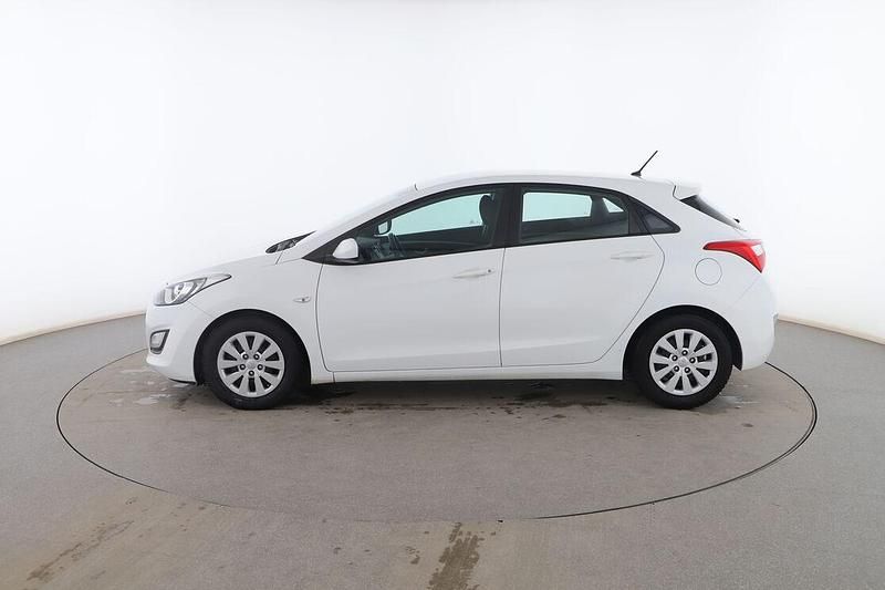 Usado Hyundai i30 90 CV (66 kW) 2015 Blanco Utilitario