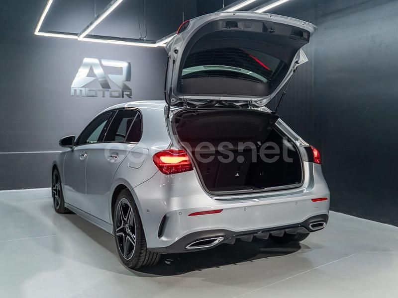 Usado Mercedes A200 150 CV (110 kW) 2024 Gris / plata Berlina