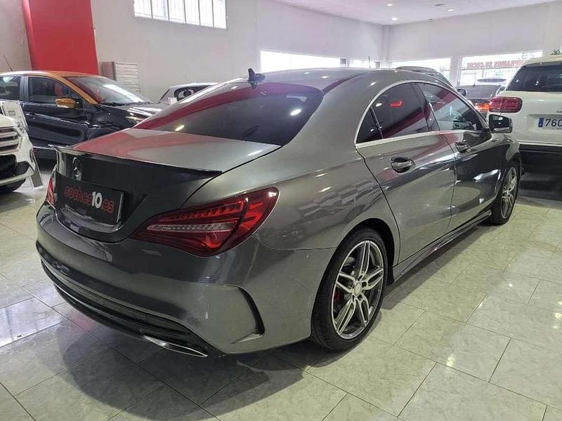 Usado Mercedes CLA200 AMG line 136 CV (100 kW) 2016 Gris Coupe