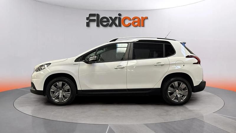 Usado Peugeot 2008 Style 82 CV (60 kW) 2018 Blanco SUV