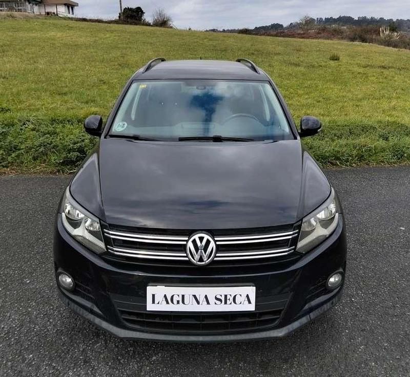 Usado VW Tiguan Edition 116 CV (85 kW) 2016 Negro SUV