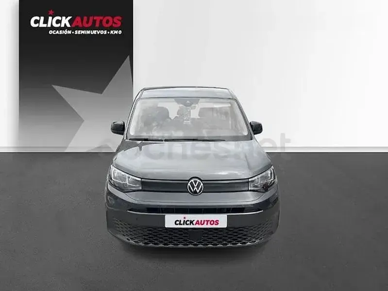Usado VW Caddy 102 CV (75 kW) 2024 Gris / plata Monovolumen