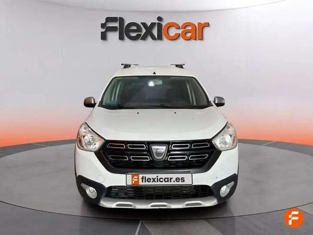 Usado Dacia Dokker Comfort 95 CV (69 kW) 2020 Blanco Monovolumen