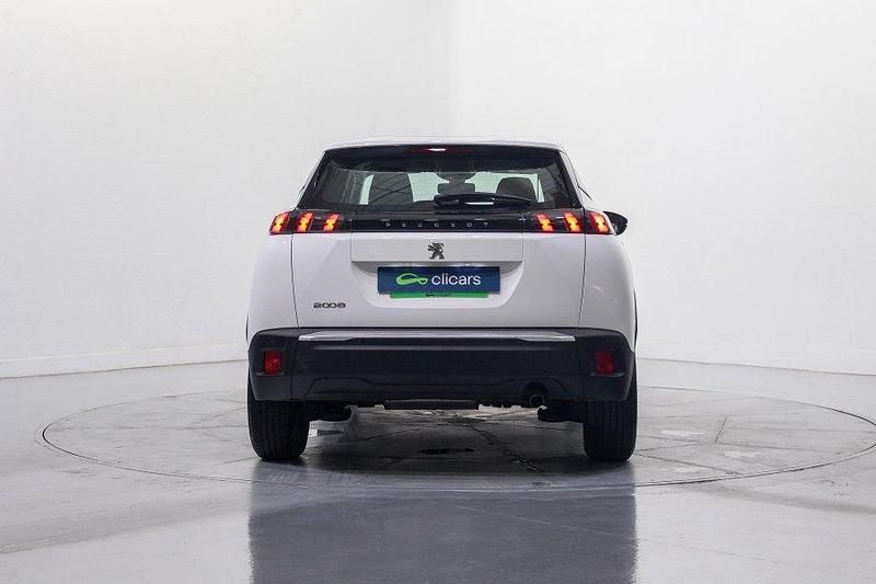 Usado Peugeot 2008 Active 100 CV (73 kW) 2021 SUV