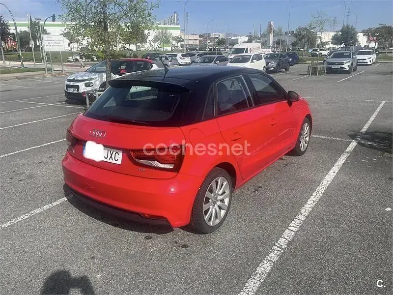 Usado Audi A1 Sportback Attraction 116 CV (85 kW) 2017 Rojo Utilitario