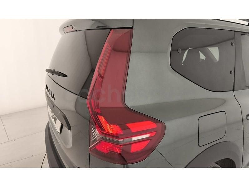 Occasion Dacia Jogger Extreme 140 ch (102 kW) 2025 Vert Monospace