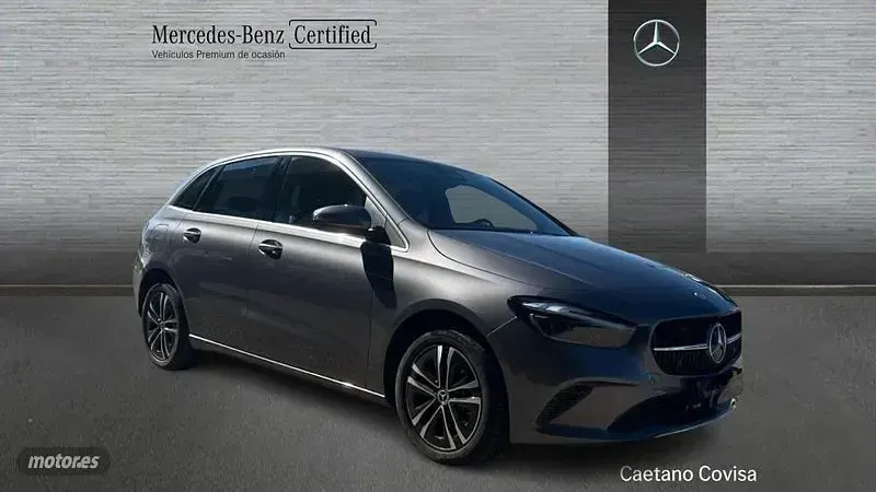 Usado Mercedes B250e 218 CV (160 kW) 2024 Gris montaña Utilitario