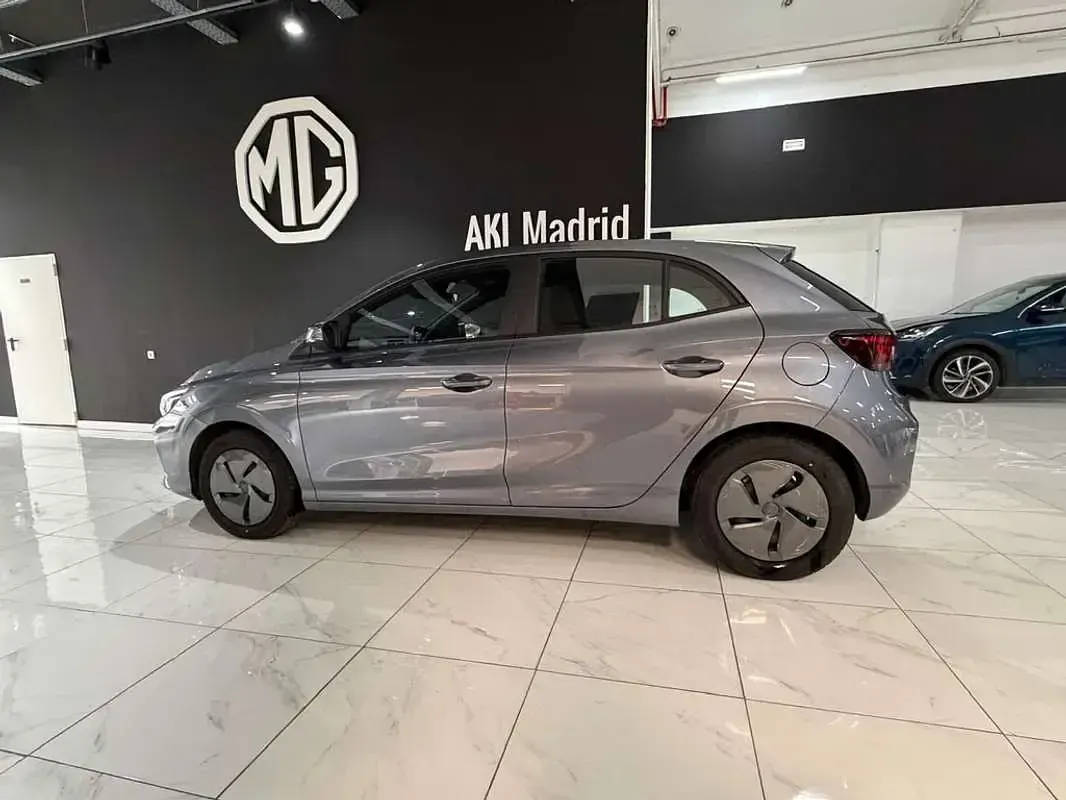 Używany MG MG3 Comfort 194 KM (142 kW) 2024 Szary Hatchback