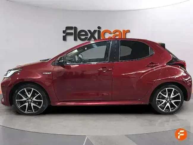 Usado Toyota Yaris Active 116 CV (85 kW) 2020 Rojo
