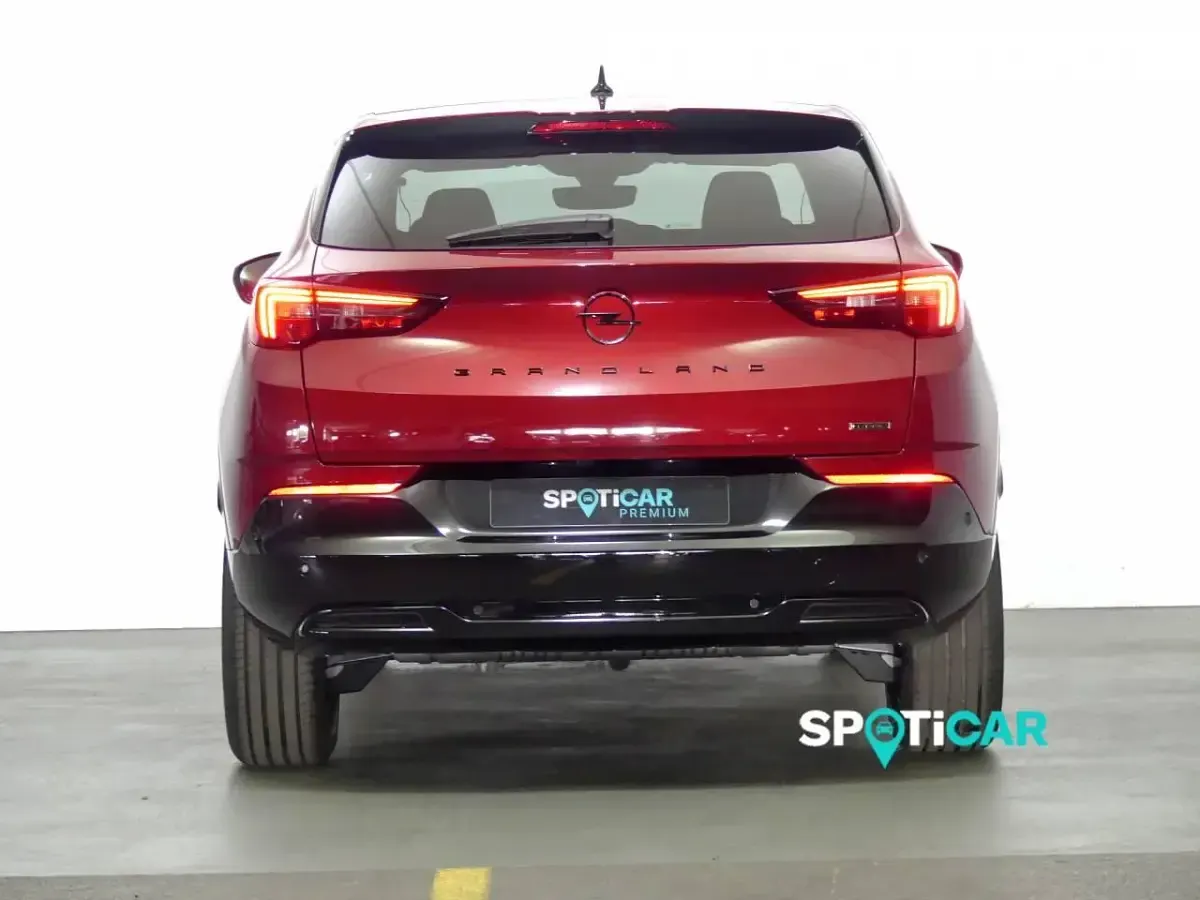 Usado Opel Grandland X 224 CV (164 kW) 2023 Rojo SUV