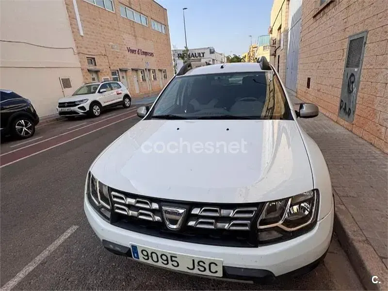 Usado Dacia Duster 109 CV (80 kW) 2016 Blanco SUV